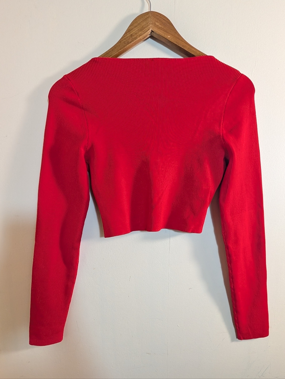 Express Red Ribbed Rayon Nylon Blend Cropped Sweater Top NEW! - Picture 6 of 7